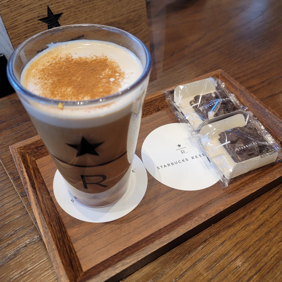 Starbucks Reserve Samseong Station Textile Center-3