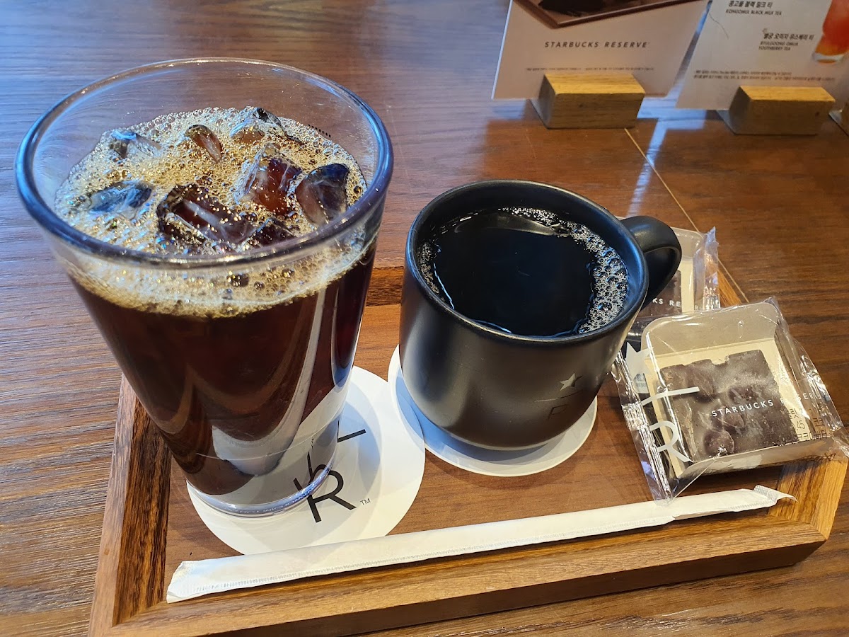 Starbucks Reserve Samseong Station Textile Center-6